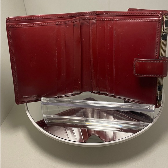 Burberry Red and Tan Checkered wallet - Picture 5 of 7
